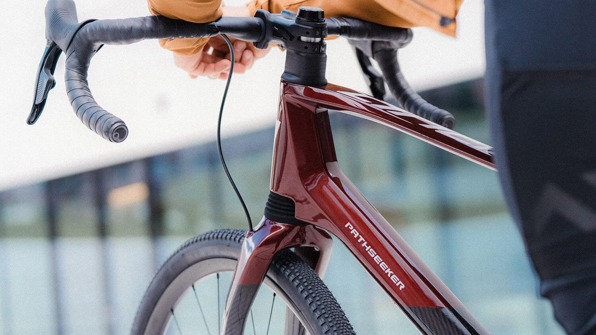 What are the bottom bracket, front axle, and rear axle of a bicycle respectively?